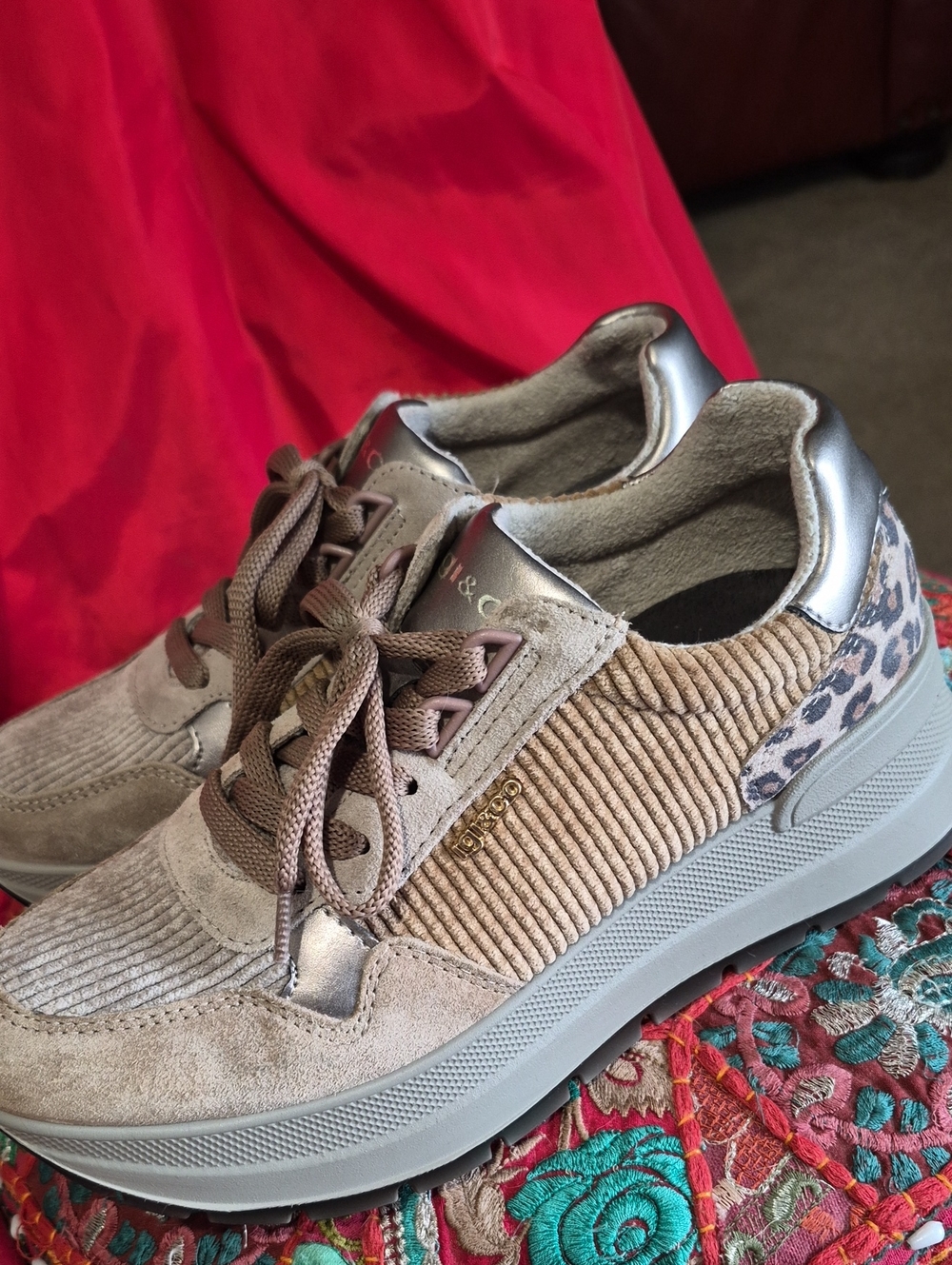IgI&Co Taupe Suede Corduroy Accent Sneakers